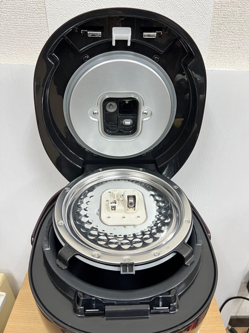 タイガー 圧力IH炊飯器JKP-B180 容量：1.8L（1升炊き）