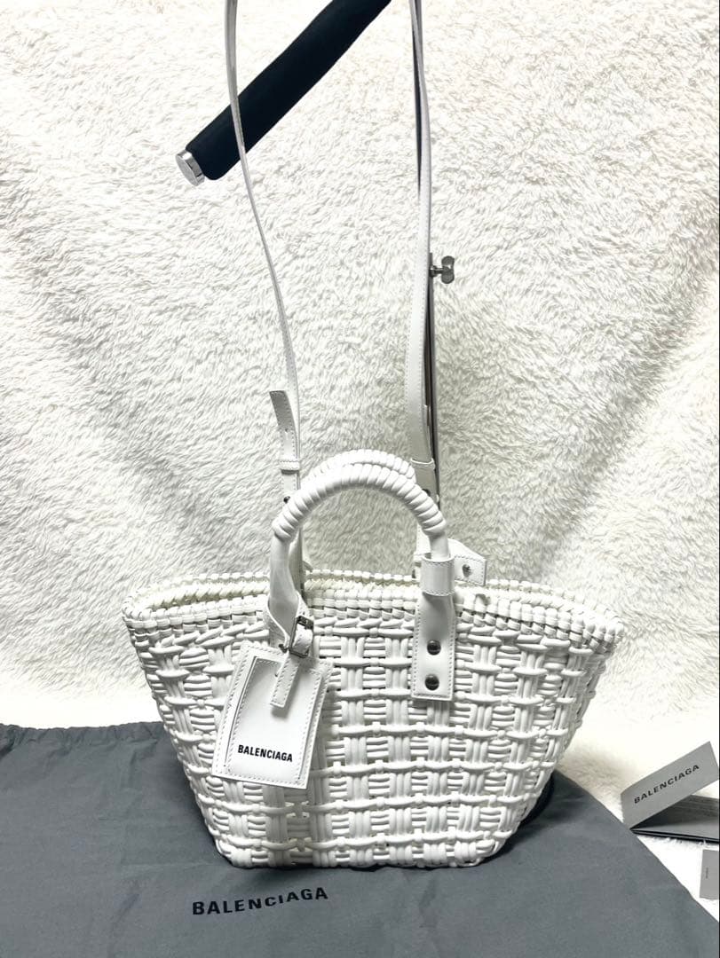 美品》バレンシアガ ビストロXS ホワイト ショルダー 2WAY エナメル