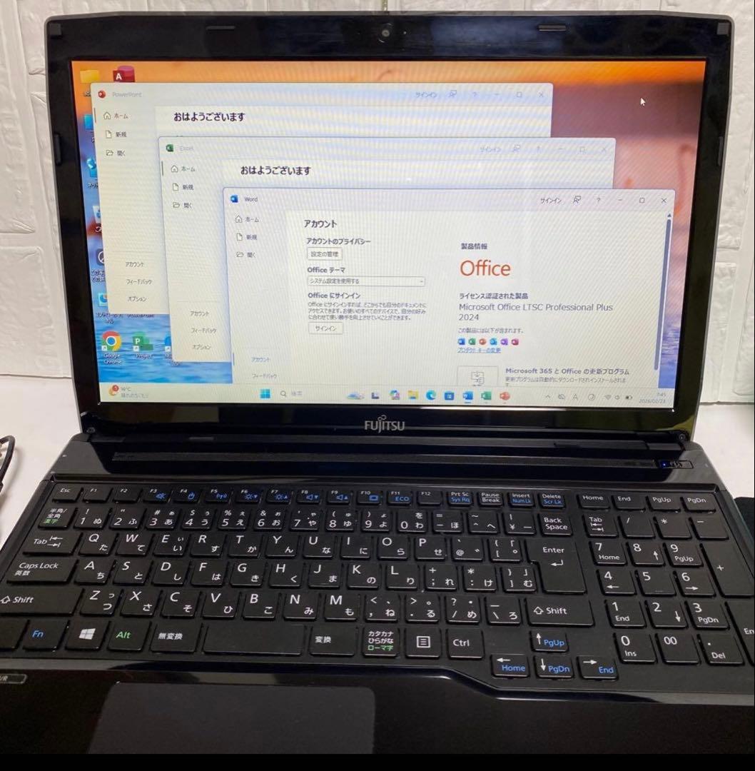 Windows11 オフィス付きCorei7メモリ8GB 高速起動SSD 富士通 - メルカリ