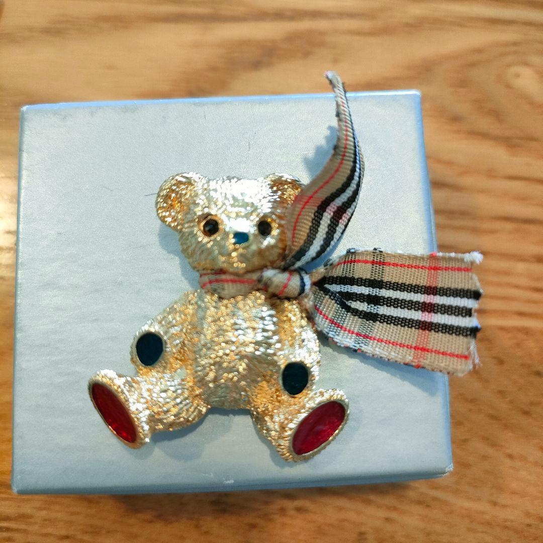 バーバリー 熊 ブローチ ベア ブローチ 付属品なし - メルカリ