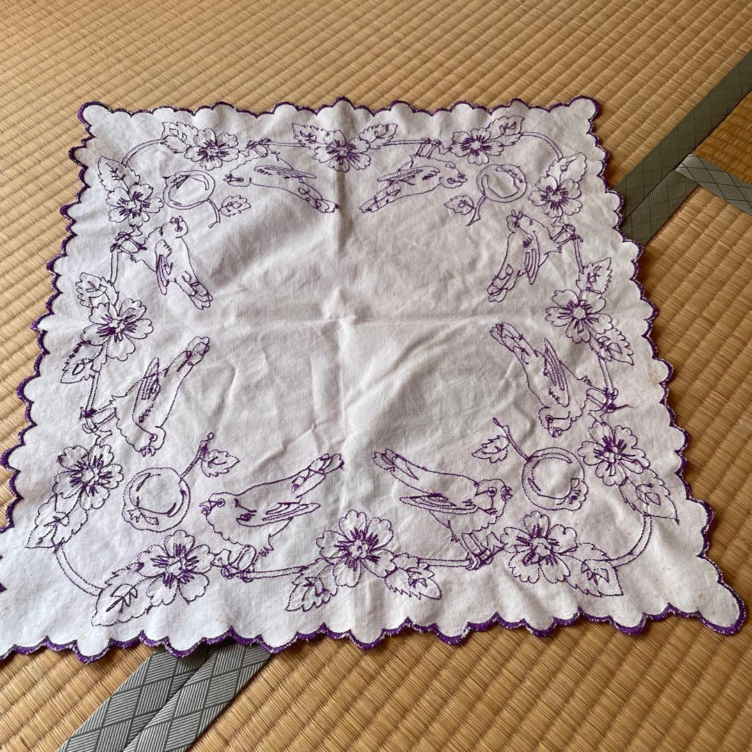 ハンガリー蚤の市 アンティーク刺繍 ドイリーの通販はau PAY