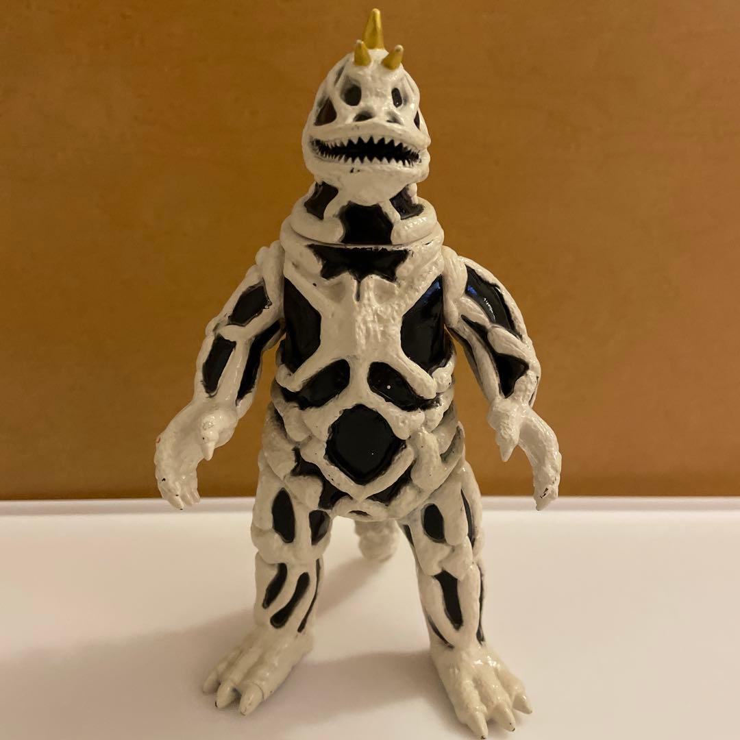 BANDAI ウルトラ怪獣シリーズ亡霊怪獣シーボーズ 1983年 - メルカリ