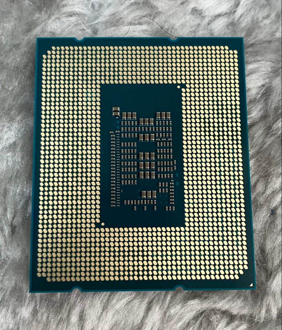 momo ！！　Intel Core i5-12500 美品