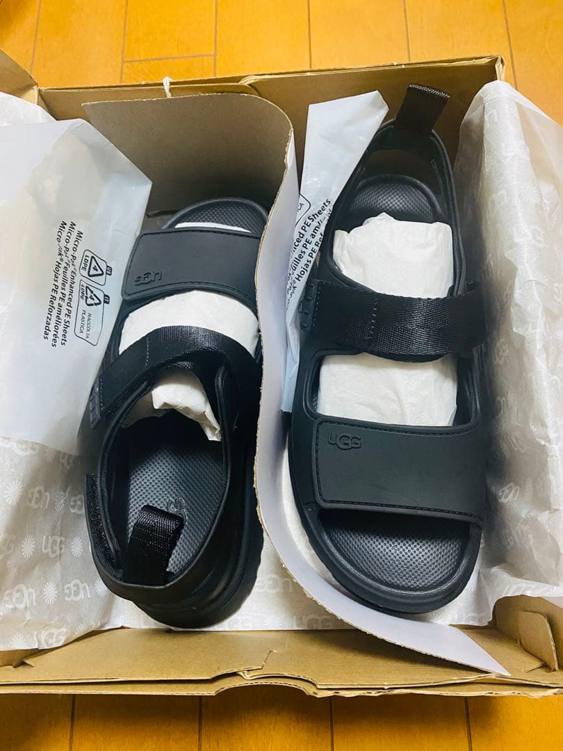 UGG GOLDEN GLOW ブラック 23センチ 新品未使用 UGG（アグ） 【 ugg 国内正規商品 】 UGG GOLDENGLOW ゴールデングロウ