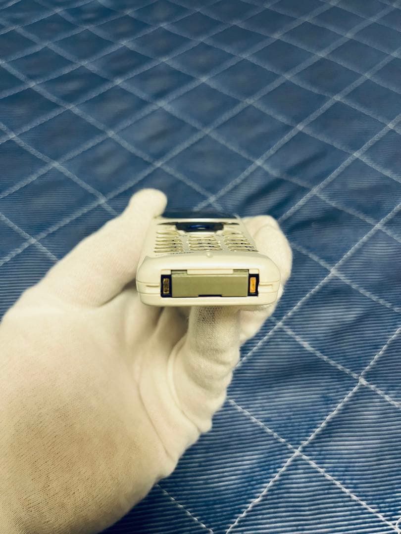 SHARP J-PHONE SH04 ホワイト 携帯電話本体 メルカリ便発送 - メルカリ