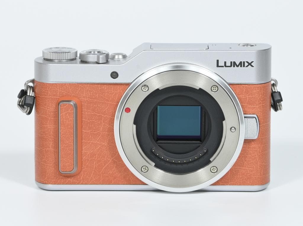 【美品】パナソニック LUMIX DC-GF10 レンズキット《SC数2511》