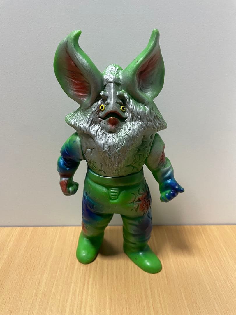 ブルマァク　イカルス星人　ハワイ　当時物　ソフビ ブルマァク イカルス星人 ハワイ 当時物 ソフビ - メルカリ