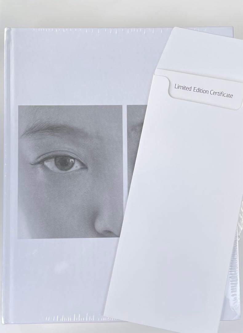 JENNIE J2NNI5 POP UP ジェニ Photobook 特典付 JENNIE <J2NNI5> POP UP ジェニ Photobook 特典付 - メルカリ