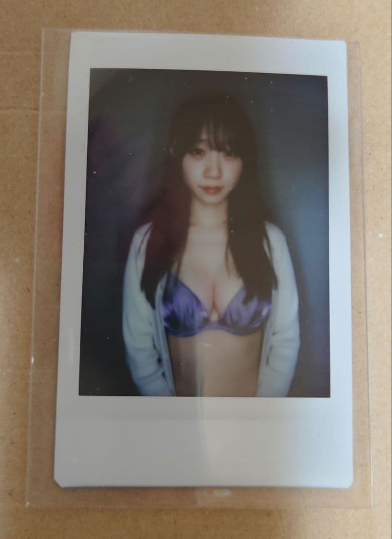 伊織もえ 水着チェキ - メルカリ