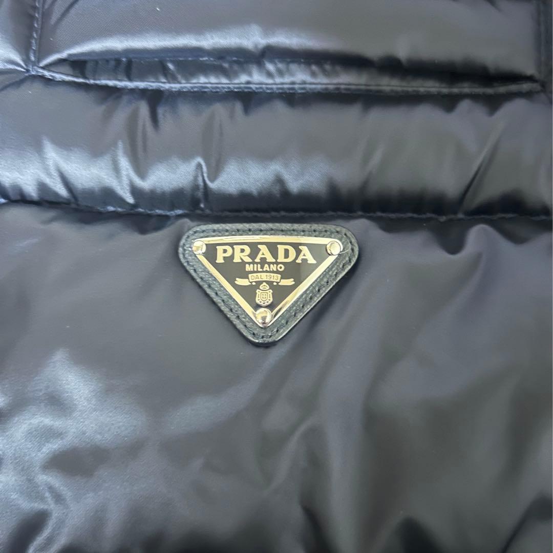 ☆PRADA☆プラダ☆ダウンベスト☆三角プレート☆ネイビー☆290546