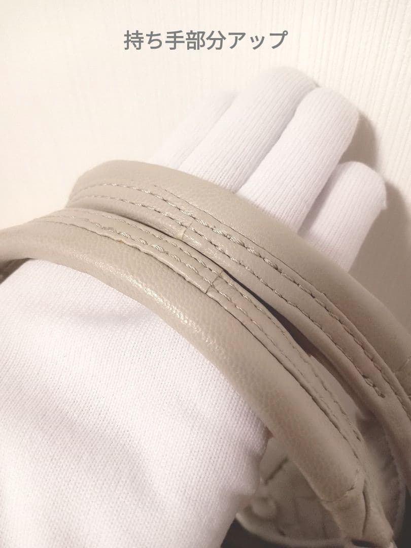 イントレチャート ショルダーバッグ 本革 / ゴート山羊革 グレージュ