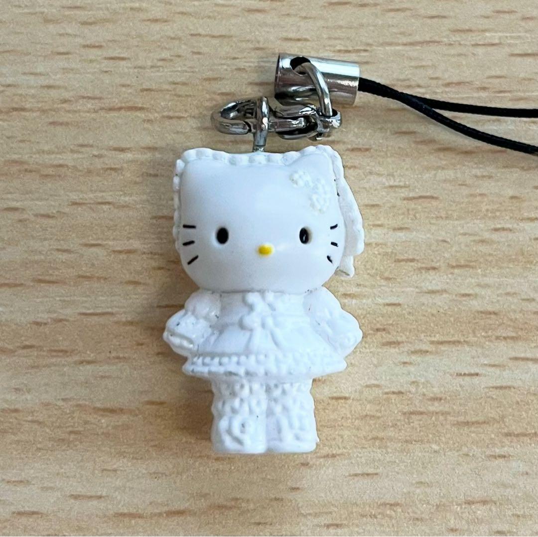 【超激レア！】 平成レトロ！ ハローキティ ロリータ　白ドレス　根付けマスコット 楽天市場】ハローキティ マスコットホルダー（ロリータ） ブラック