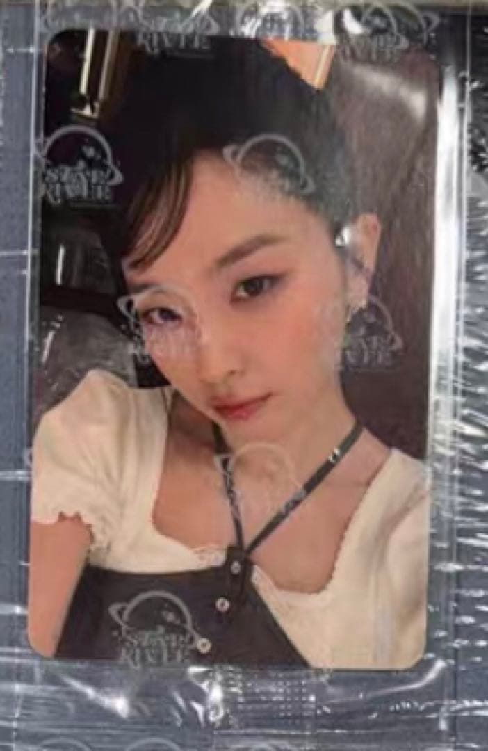 Red Velvet スルギ TILT 広州 star 当選者限定 Red Velvet アイリーン & スルギ - TILT (MV イメージ 3) : r/kpop