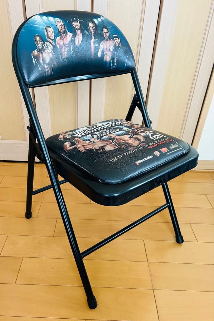 激レア！】WWE レッスルマニア25 大会記念 非売品 パイプイス WWF