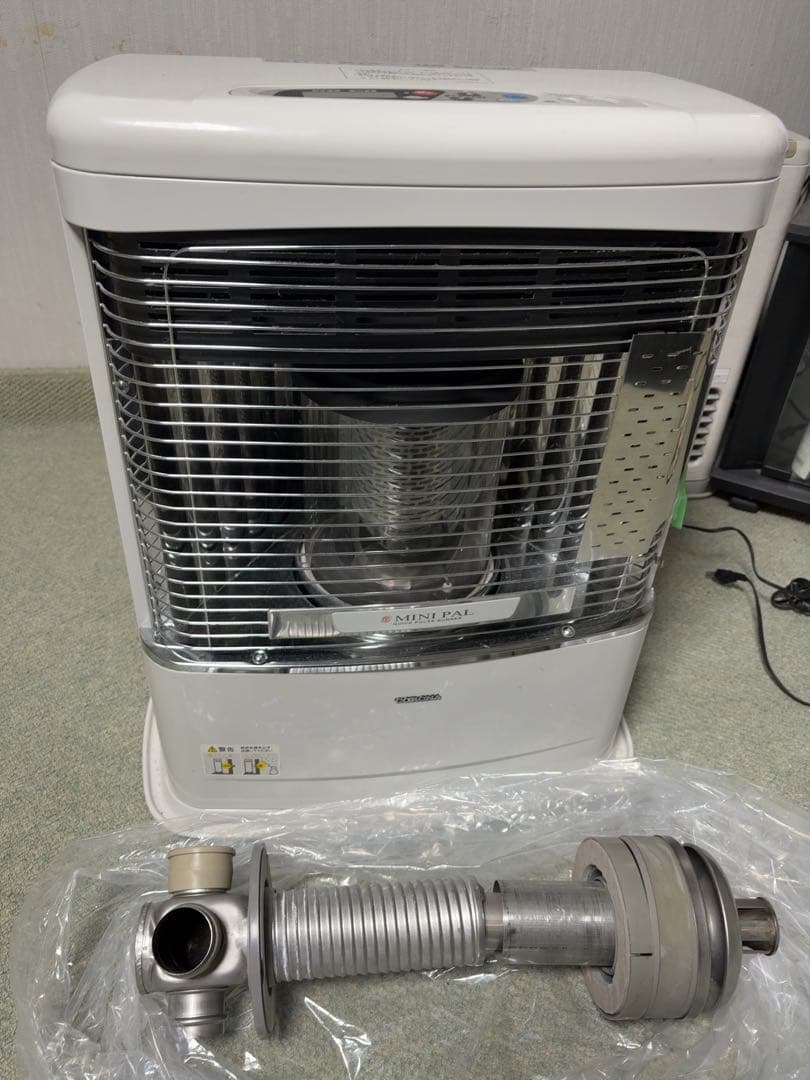 コロナ FF 石油ストーブ ミニパル FF‐VT55PL 2009年製 CORONA（コロナ） FF式ストーブ ミニパル Vシリーズ FF式 石油ストーブ