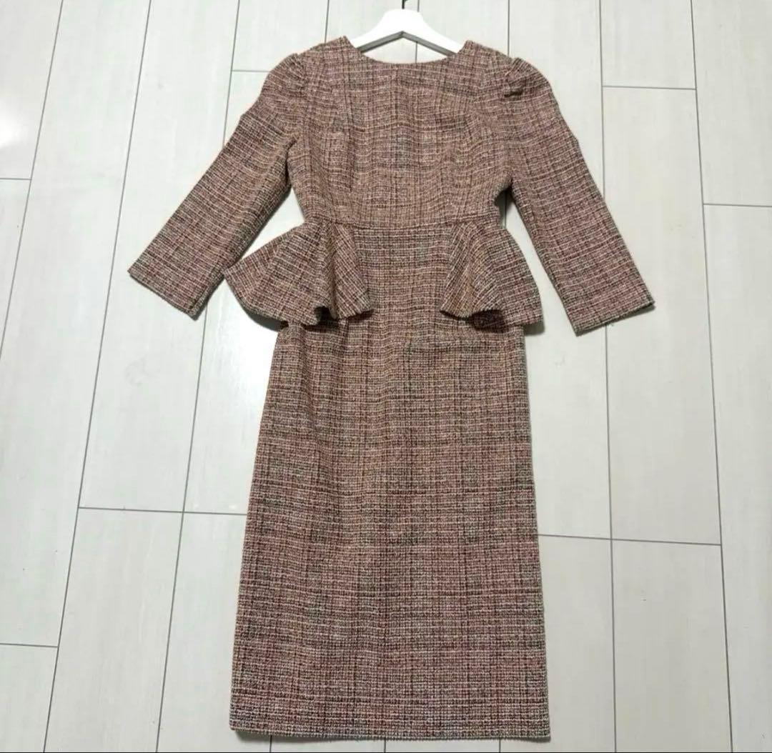 佳子様着用！CELFORDセルフォードロングスリーブペプラムタイト