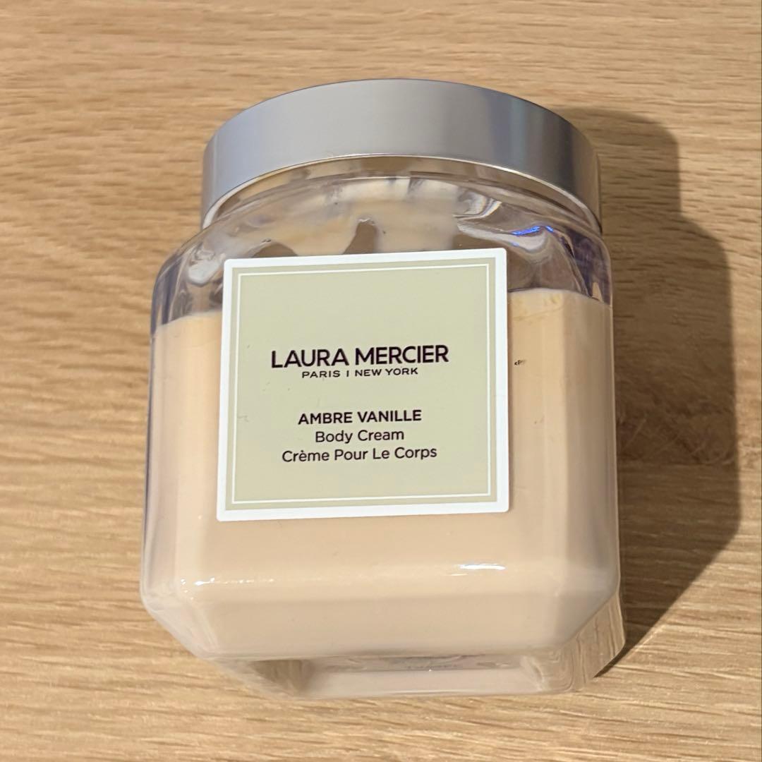 LAURA MERCIER ホイップドボディクリーム アンバーバニラ 340g Amazon | ローラ メルシエ ホイップトボディクリーム アンバーバニラ