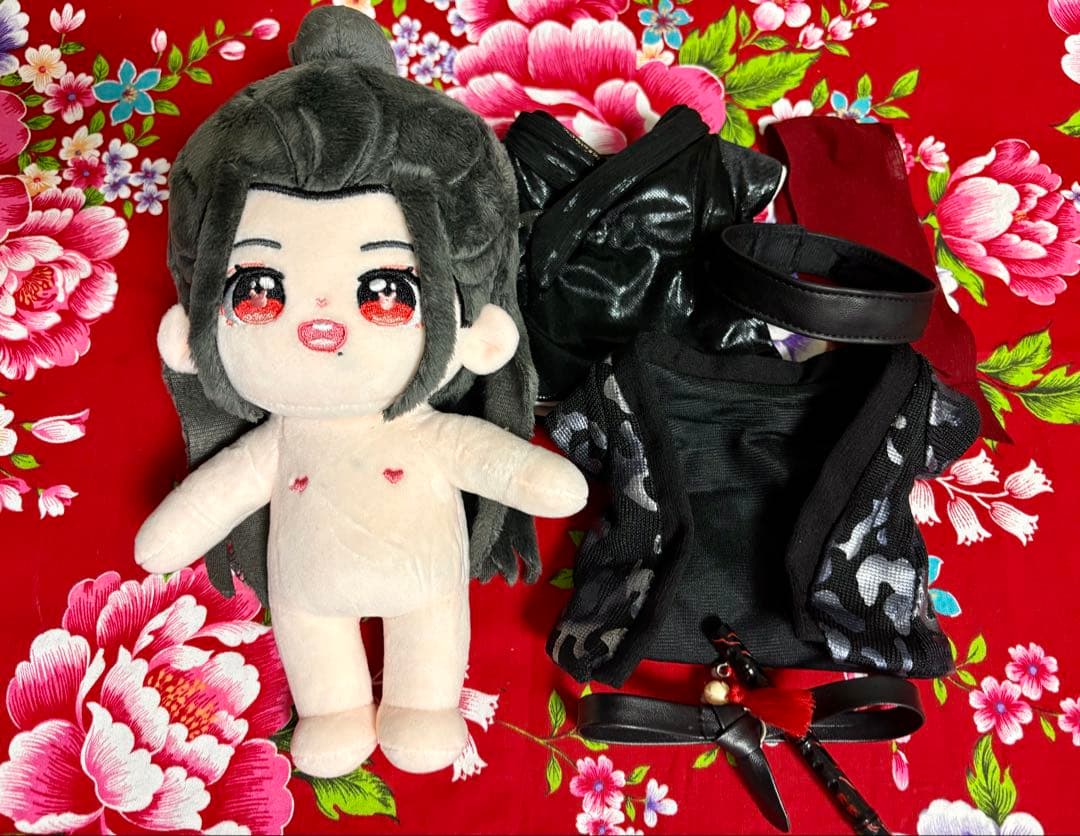 陳情令 魔道祖師 ぬいぐるみ衣装付き 2体セット（馬は付いていません）