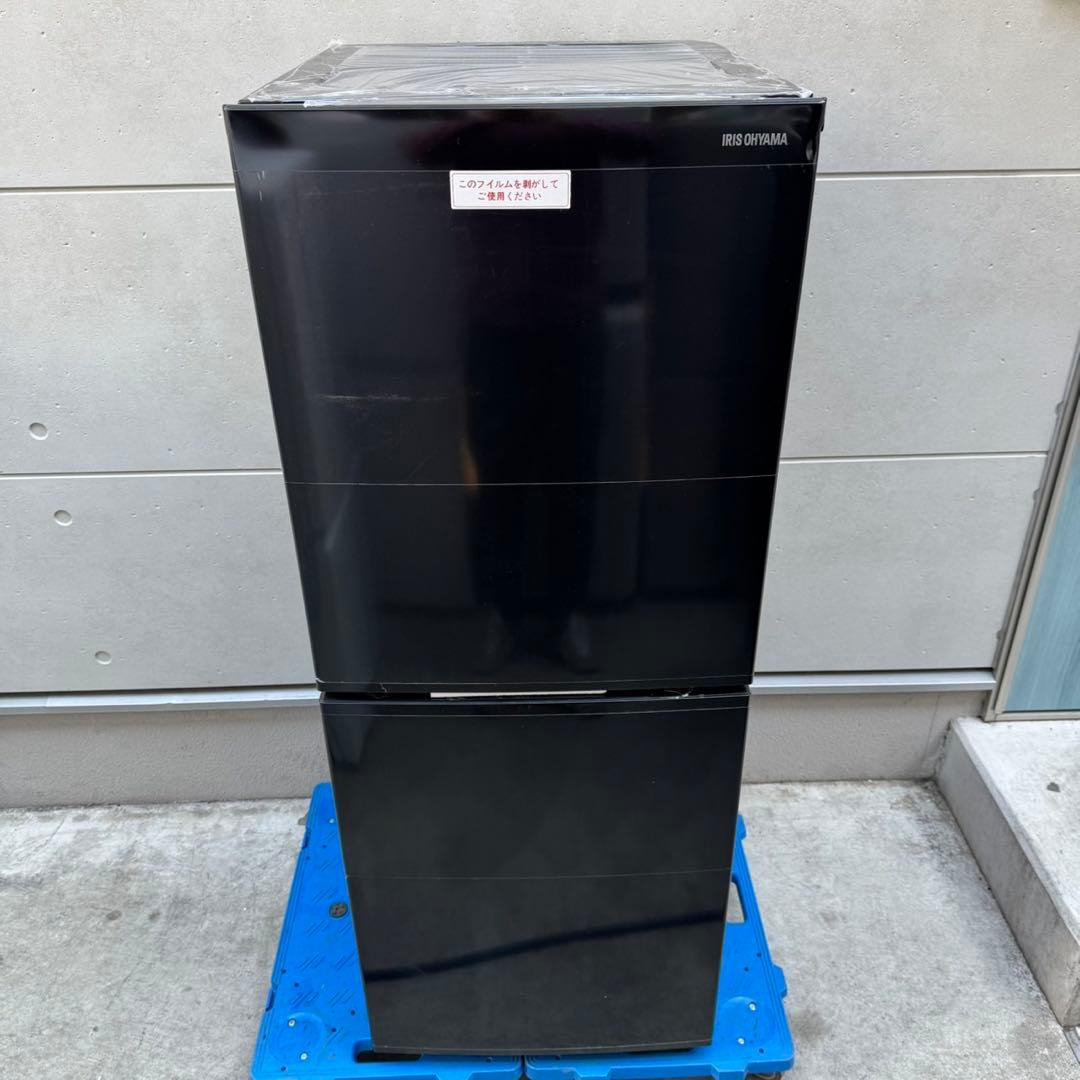 223⭐️2025年製☆新品、未使用品☆アイリス 冷蔵庫 ブラック 黒