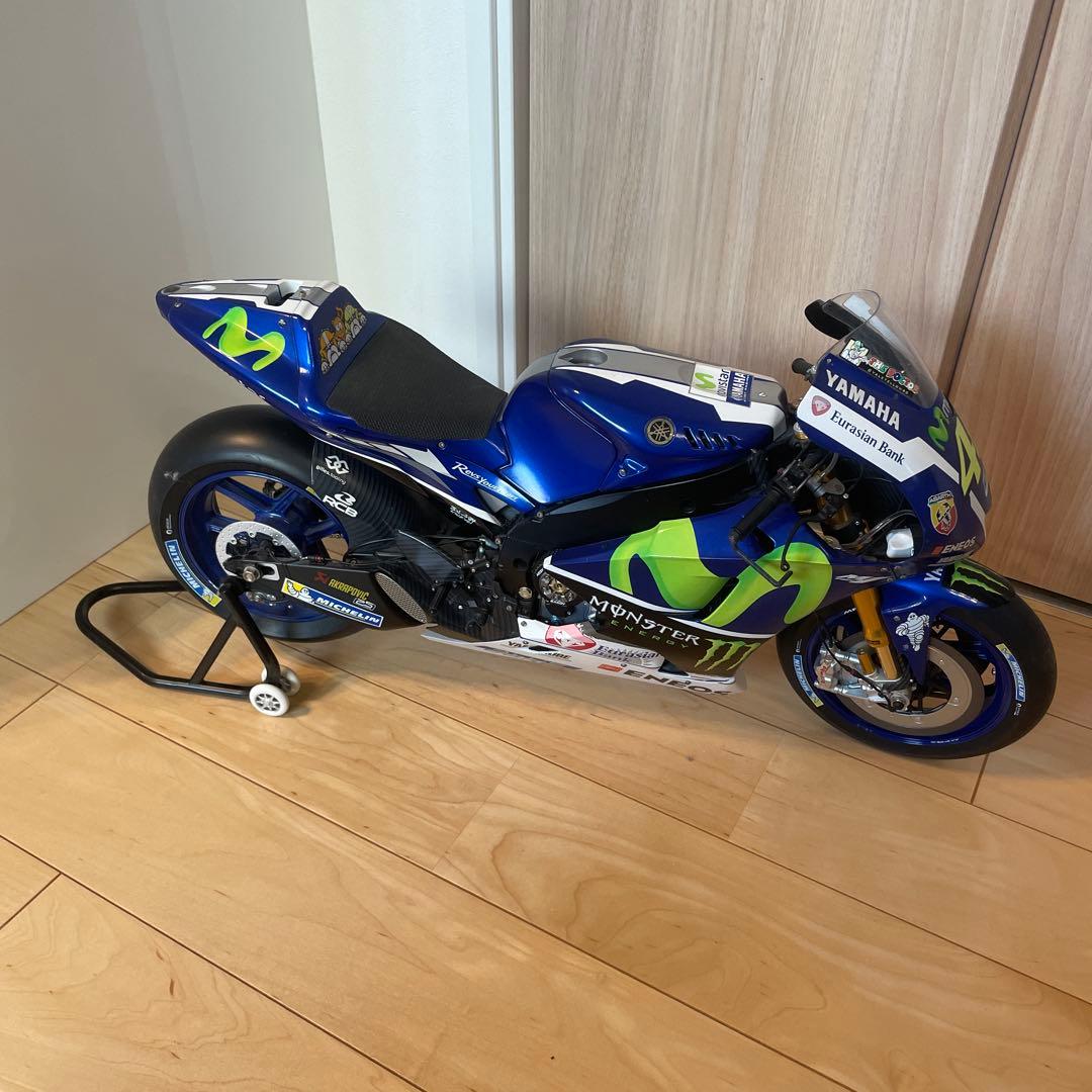 Yamaha YZR-M1 モデル 1/12 スケール Amazon.com: Tamiya 1:12 Yamaha YZR M1 50th Anniversary Valencia