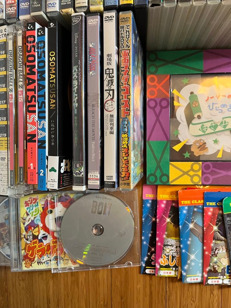 ディズニーなど子供向け DVD Blu-ray まとめ売り 約100枚以上 - メルカリ