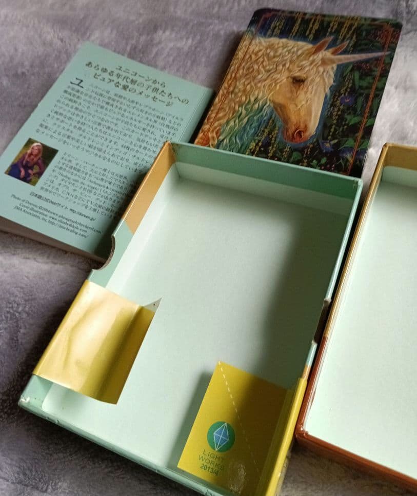 ドリーンバーチュー ユニコーン オラクルカード【正規品・日本語ガイド