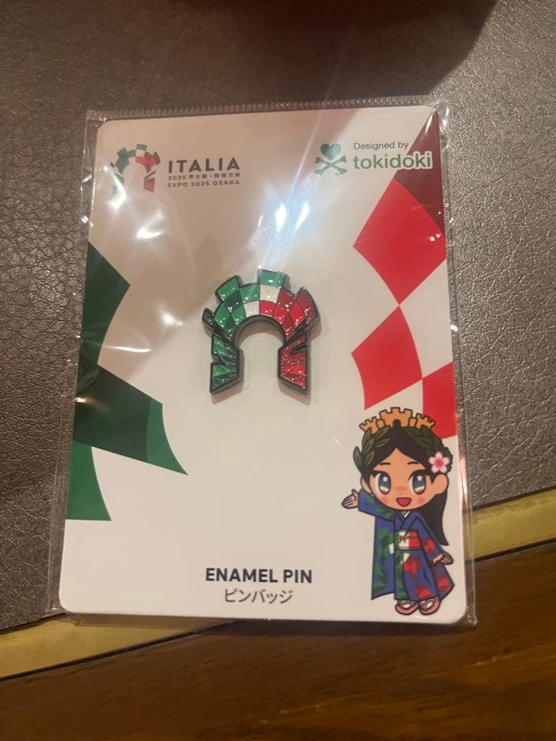 大阪万博 イタリアパビリオンピンバッジ - メルカリ