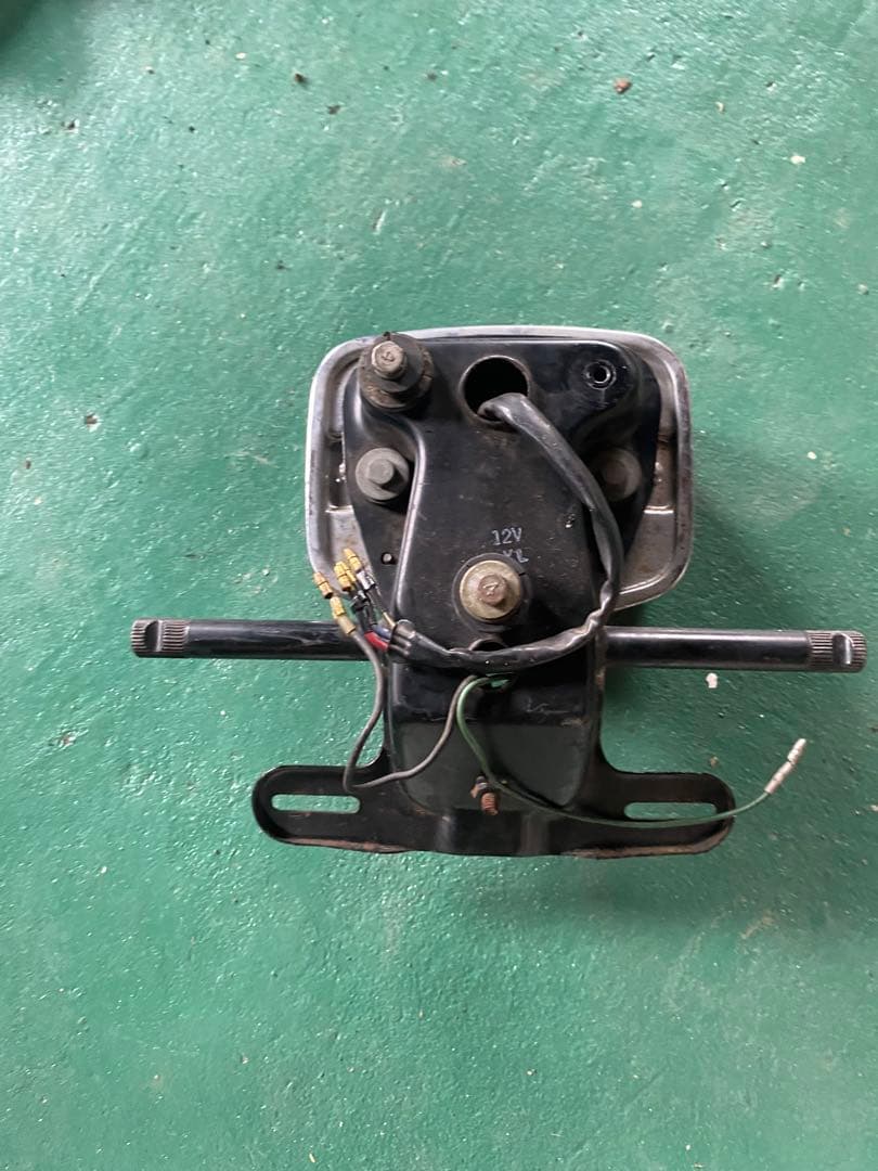 Z400FX Z400J Z550FX テールランプブラケット ウィンカーステー - メルカリ