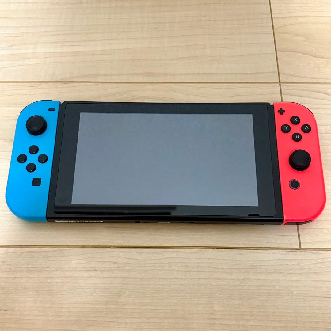 Nintendo Switch 本体 ネオンレッド・ブルー ケース付 - メルカリ