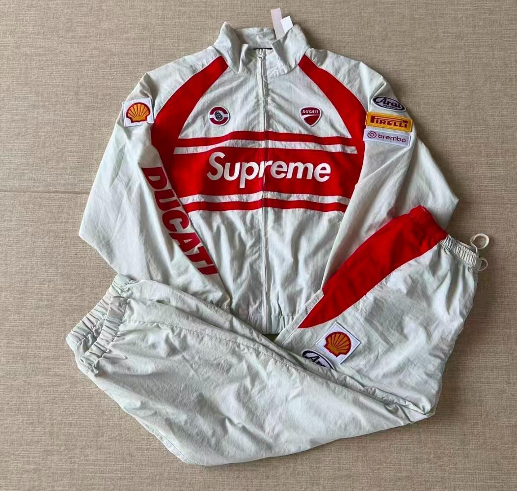 美品Supreme × Ducati セットアップ 白 上下セット# - メルカリ