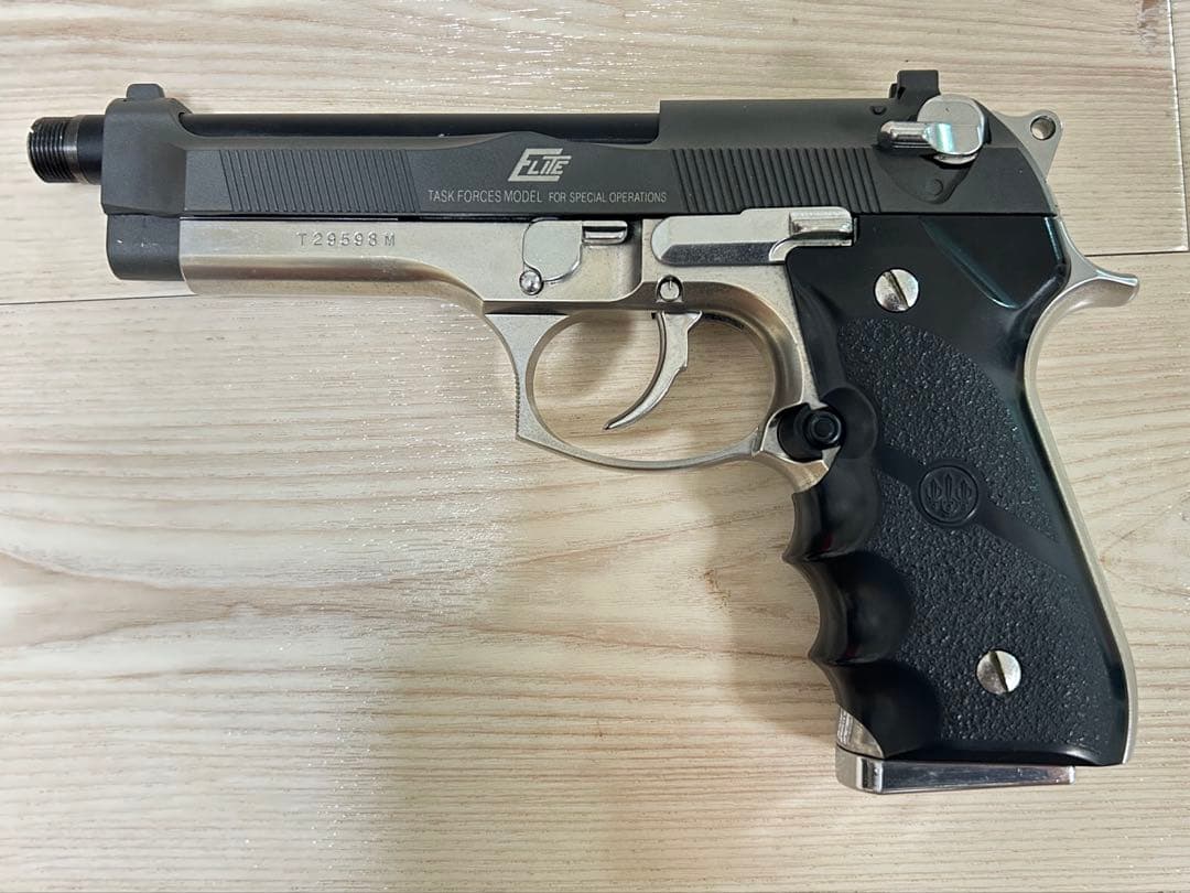 a*m様 東京マルイ M92F クロームステンレス カスタムスライド Amazon | 東京マルイ No.27 M92Fスライドシルバー ステンレスタイプ 10