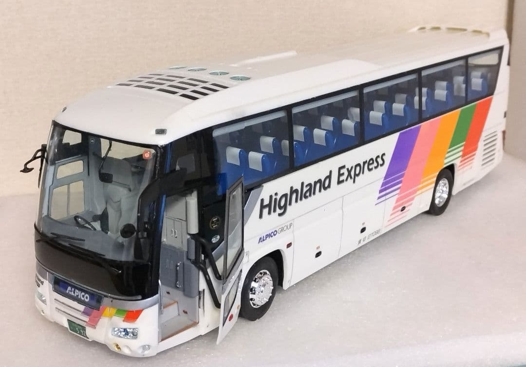 1/32 アルピコハイランドバス(日野セレガSHD) 素人組立品 - メルカリ