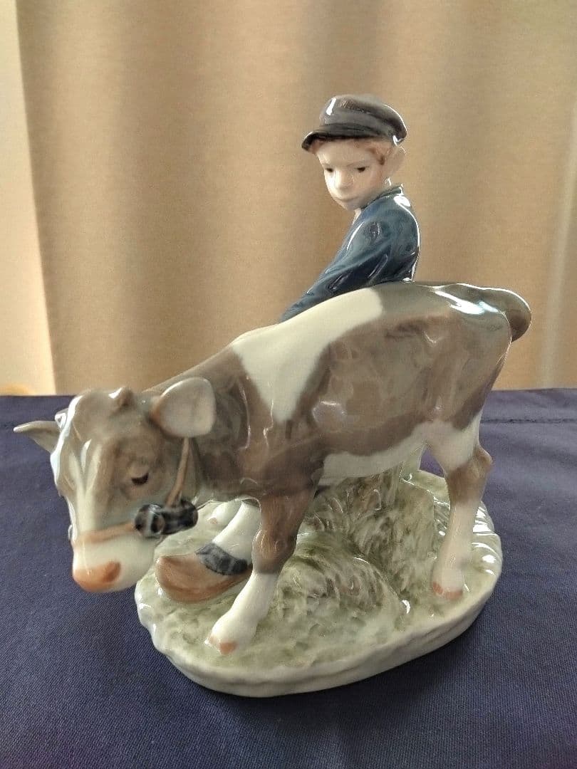 正規品】希少！ロイヤルコペンハーゲン 置物 人形 フィギュリン 牛飼い