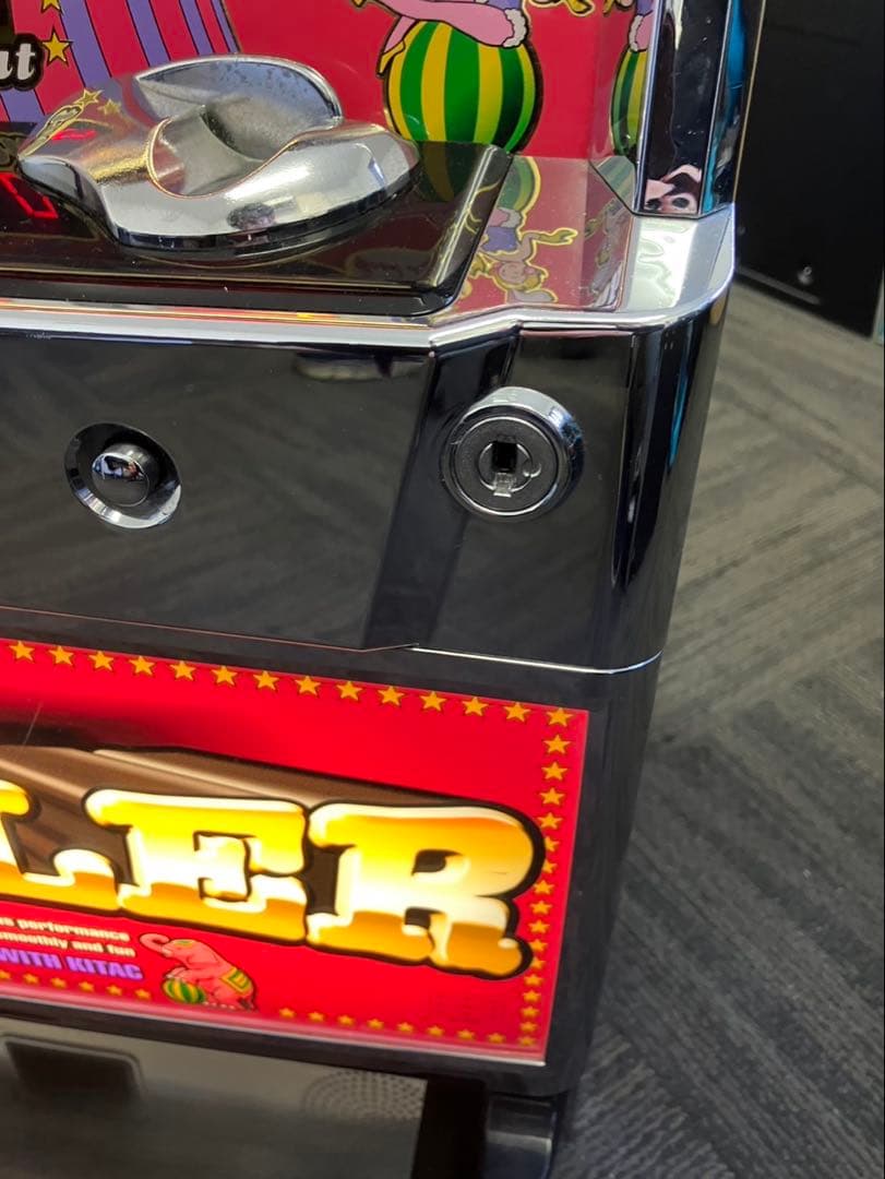 パチスロ実機 ゴーゴージャグラー2/KDコイン不要機付き - メルカリ