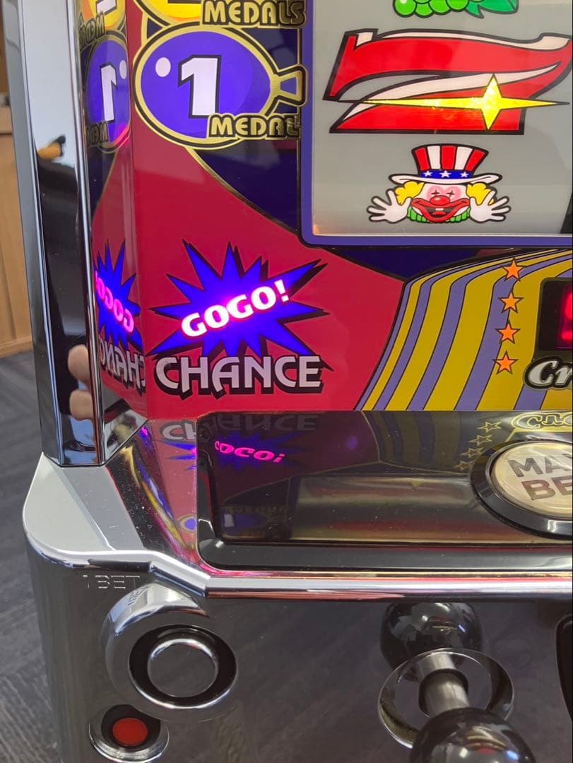 パチスロ実機 ゴーゴージャグラー2/KDコイン不要機付き - メルカリ