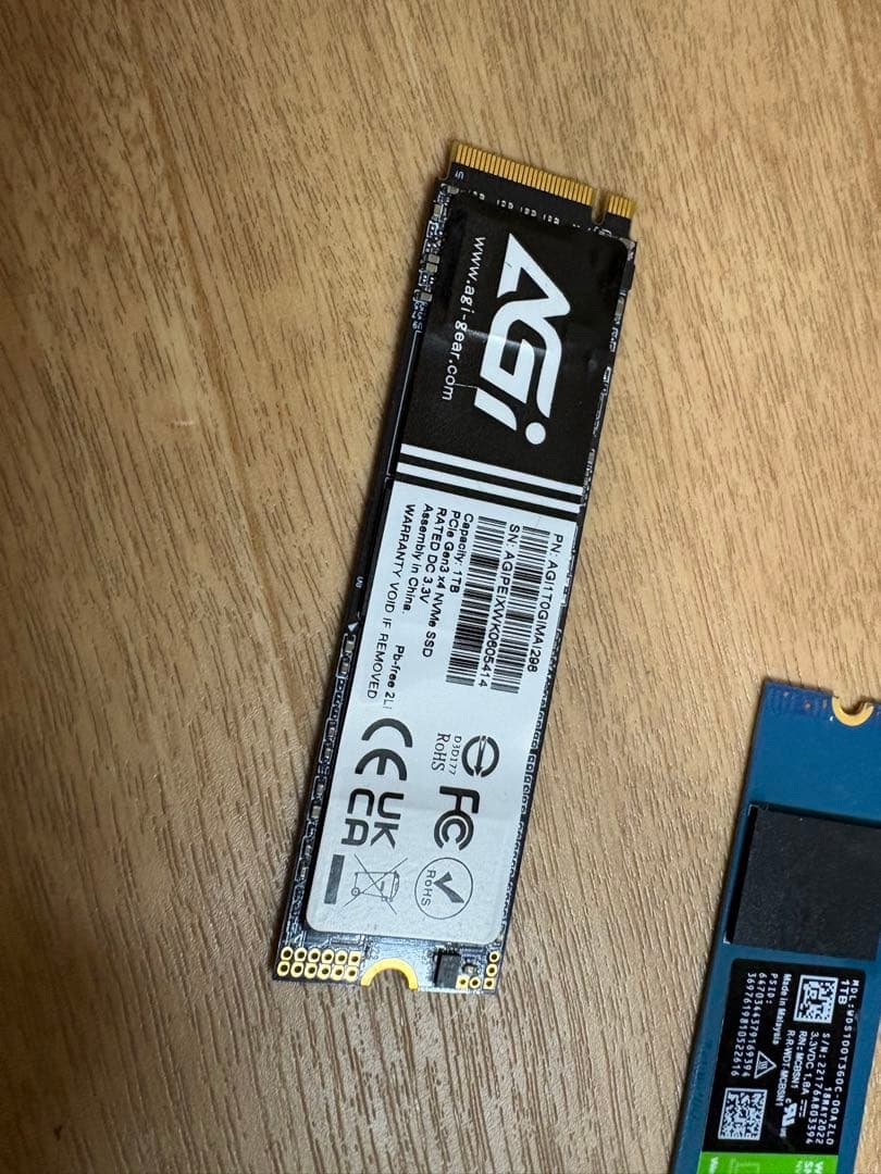 M.2 SSD 1TB×2 WD Green AGI + SSDリーダー - メルカリ