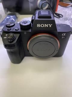 a7R2 ボディー&バッテリー×3＆SD 撮影枚数4734枚！本日限定価格！