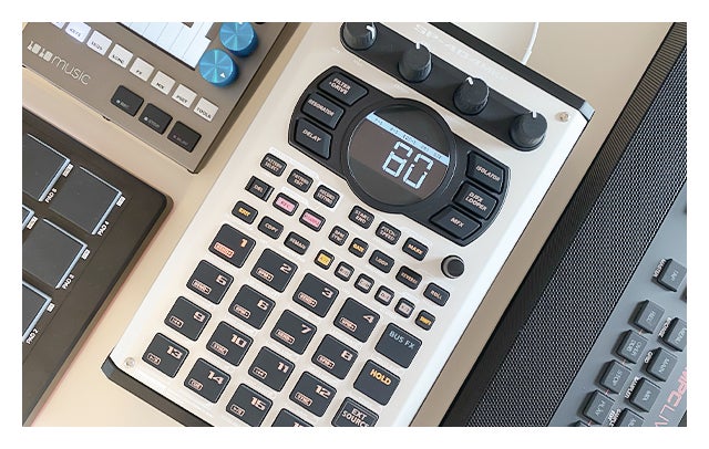 美しさを追求した「Roland / SP-404MKII」メタルフェイスプレート