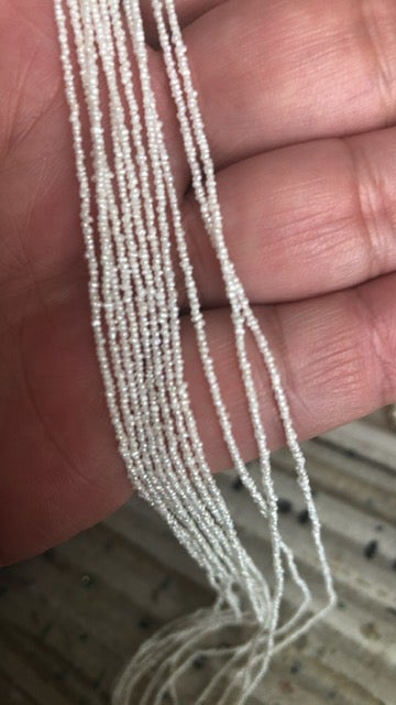 見たことの無い真珠 超絶技法「あこや砂ケシネックレス」を 家宝にして