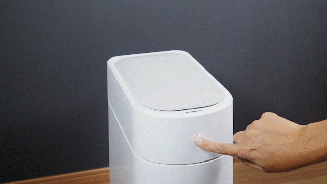 ゴミ捨て全自動時代！！最薄20cm自動密閉・交換式ゴミ箱townew【T3