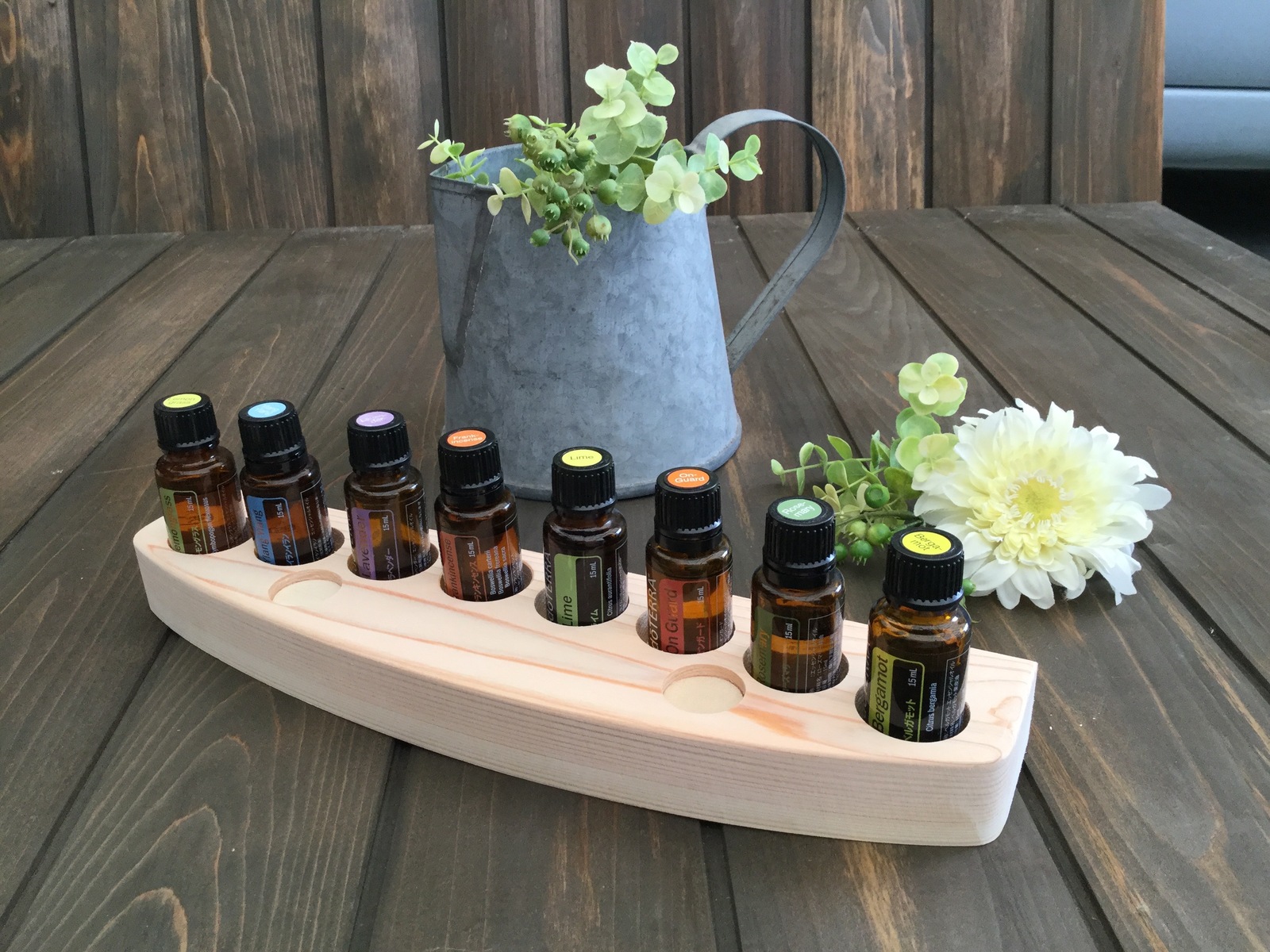 値下げしました！在庫限り！doTERRAアロマタッチ用ラック（8本用