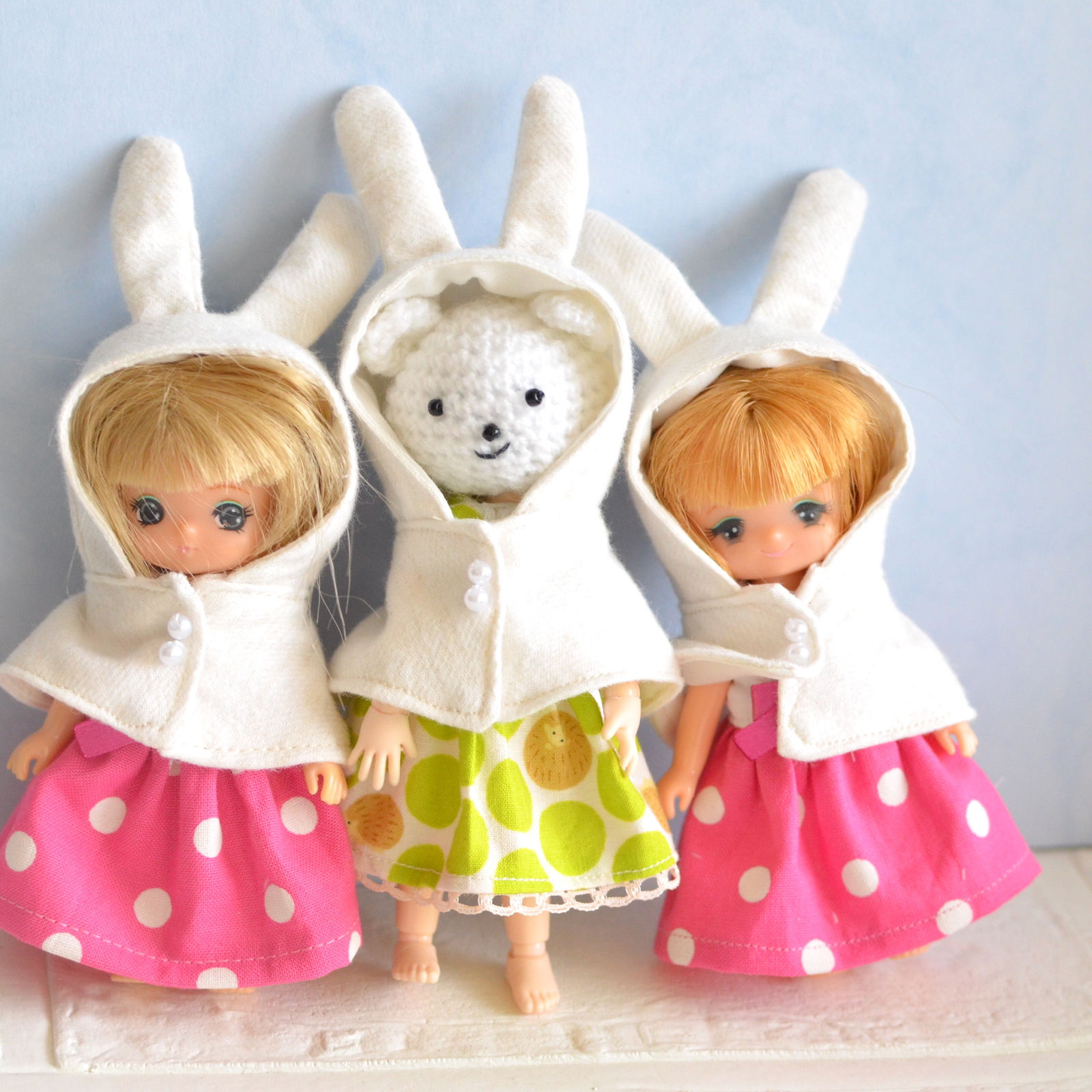 ミキちゃんマキちゃん、オビツ11ボディさんサイズ うさ耳ケープ