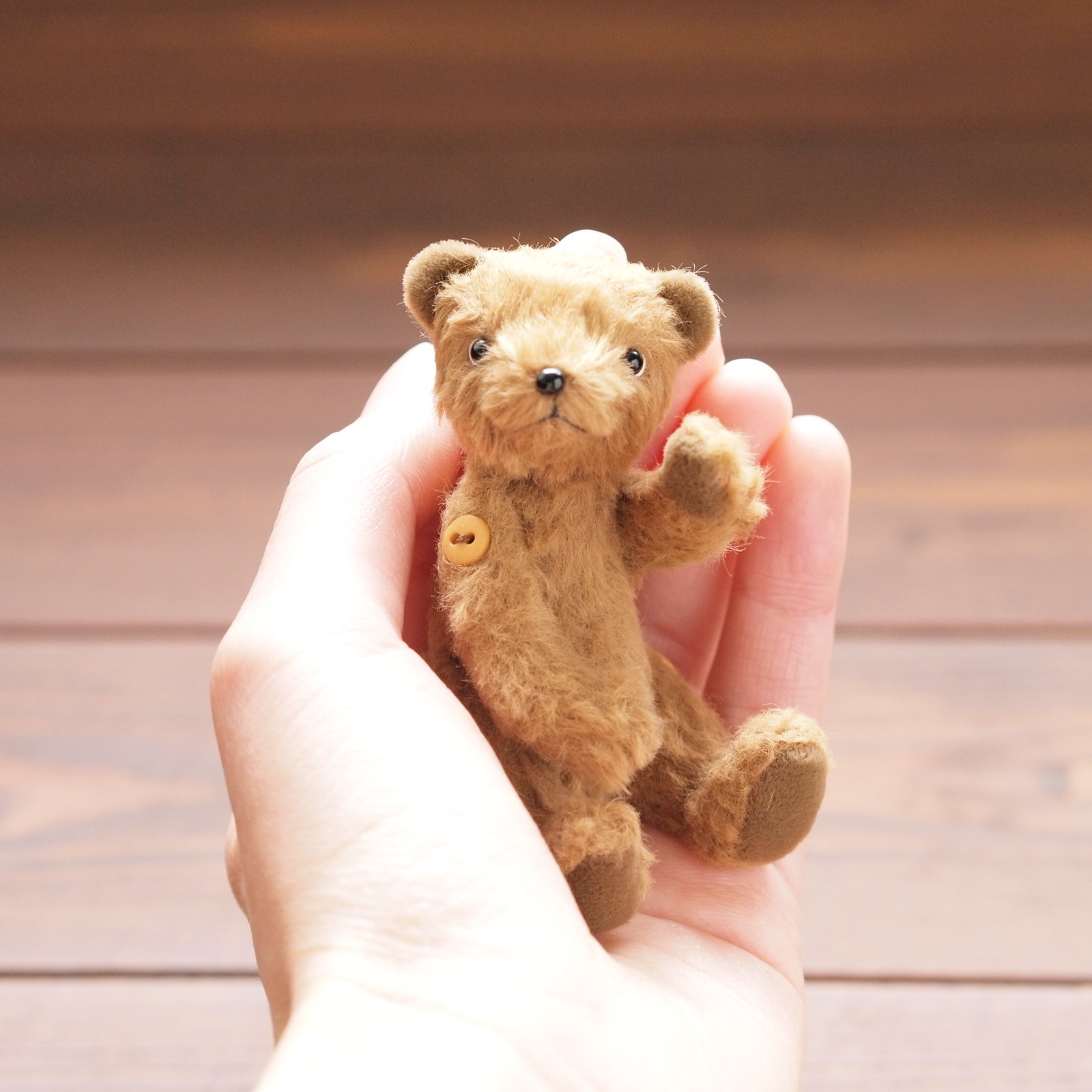 手のひらサイズの小さな相棒 くまのぬいぐるみ - itoyon'S GALLERY