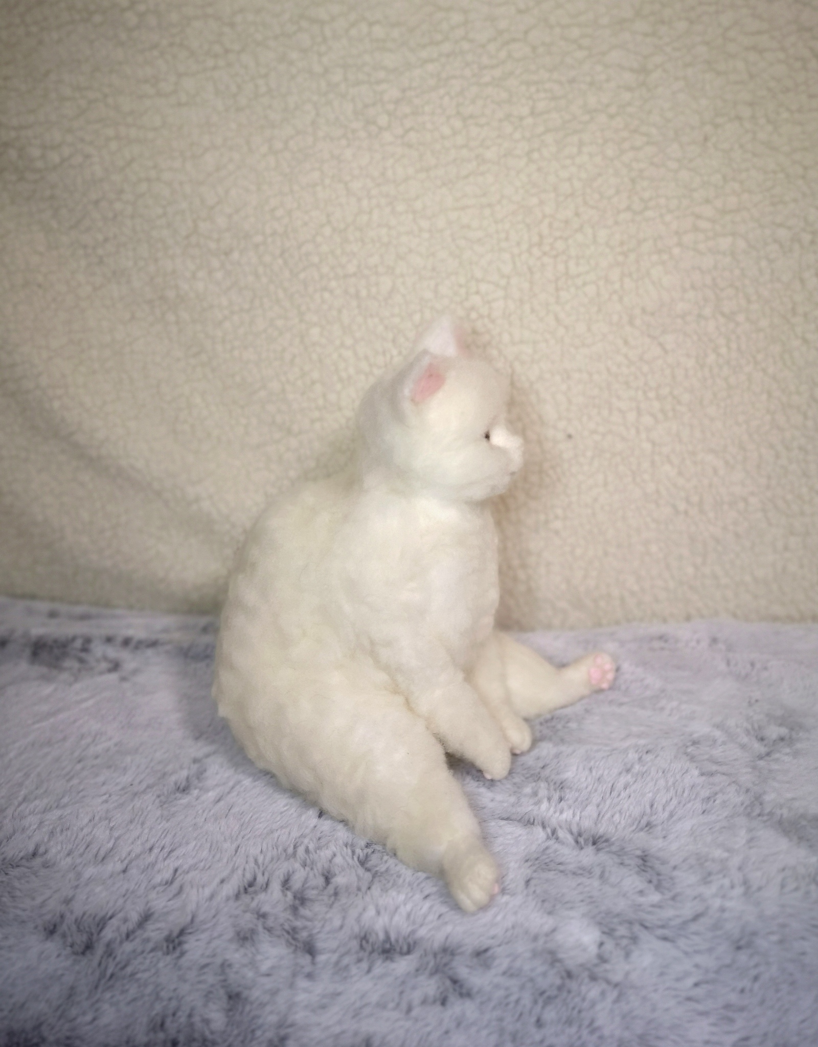 ☆羊毛フェルト白マンチカン☆猫 ハンドメイド ねこ ネコ フェルト猫