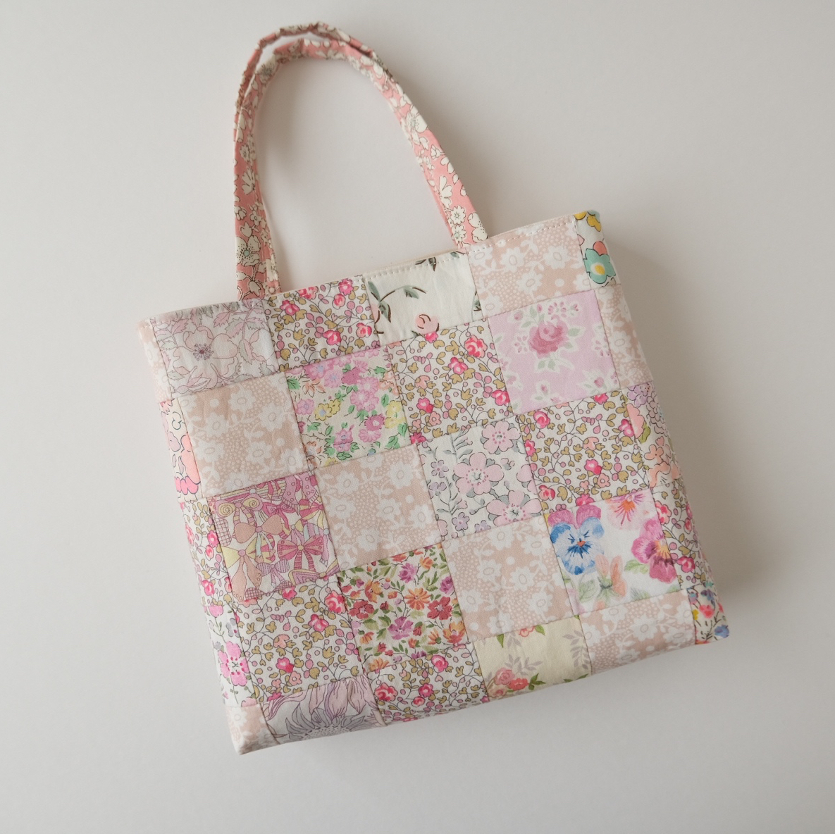 リバティのパッチワークbag(ピンク) - non's atelier | minne byGMO