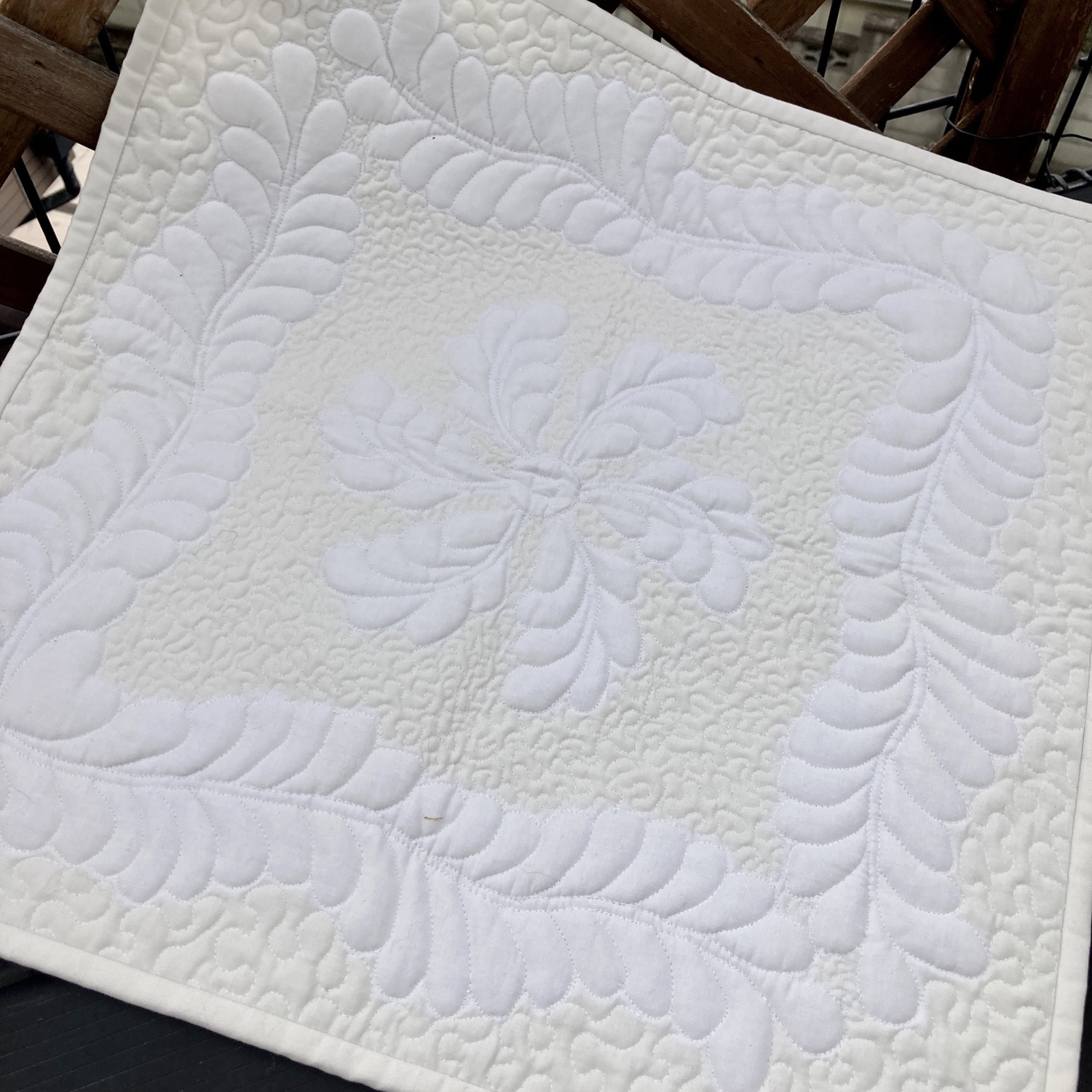 マミーのキルト］ホワイトキルト ハンドメイド #55 マミーのキルト