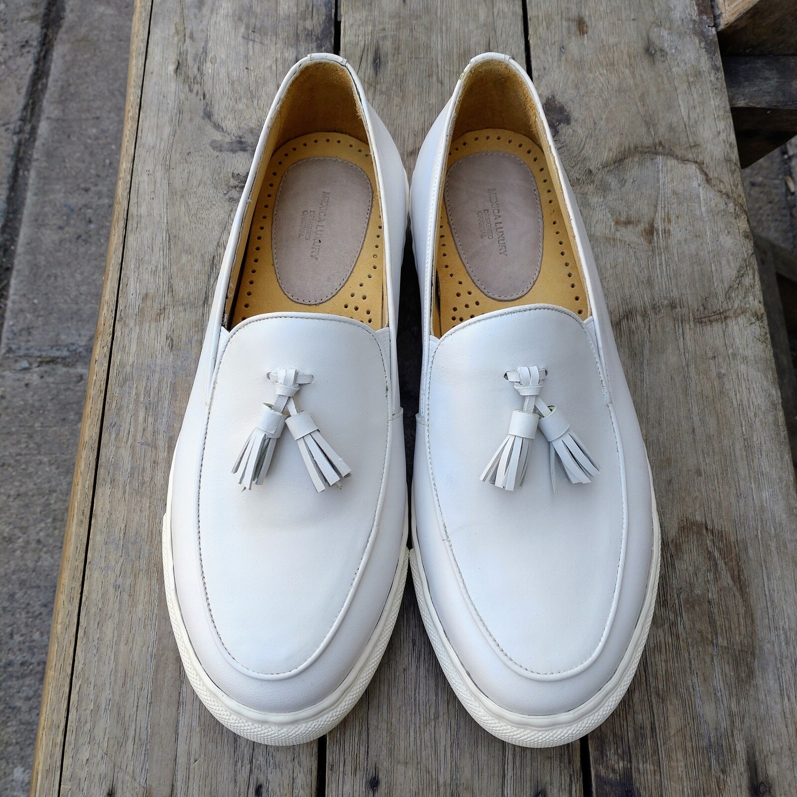 ◇新色◇ホワイト◇タッセルローファー◇スニーカー◇スリッポン◇本革