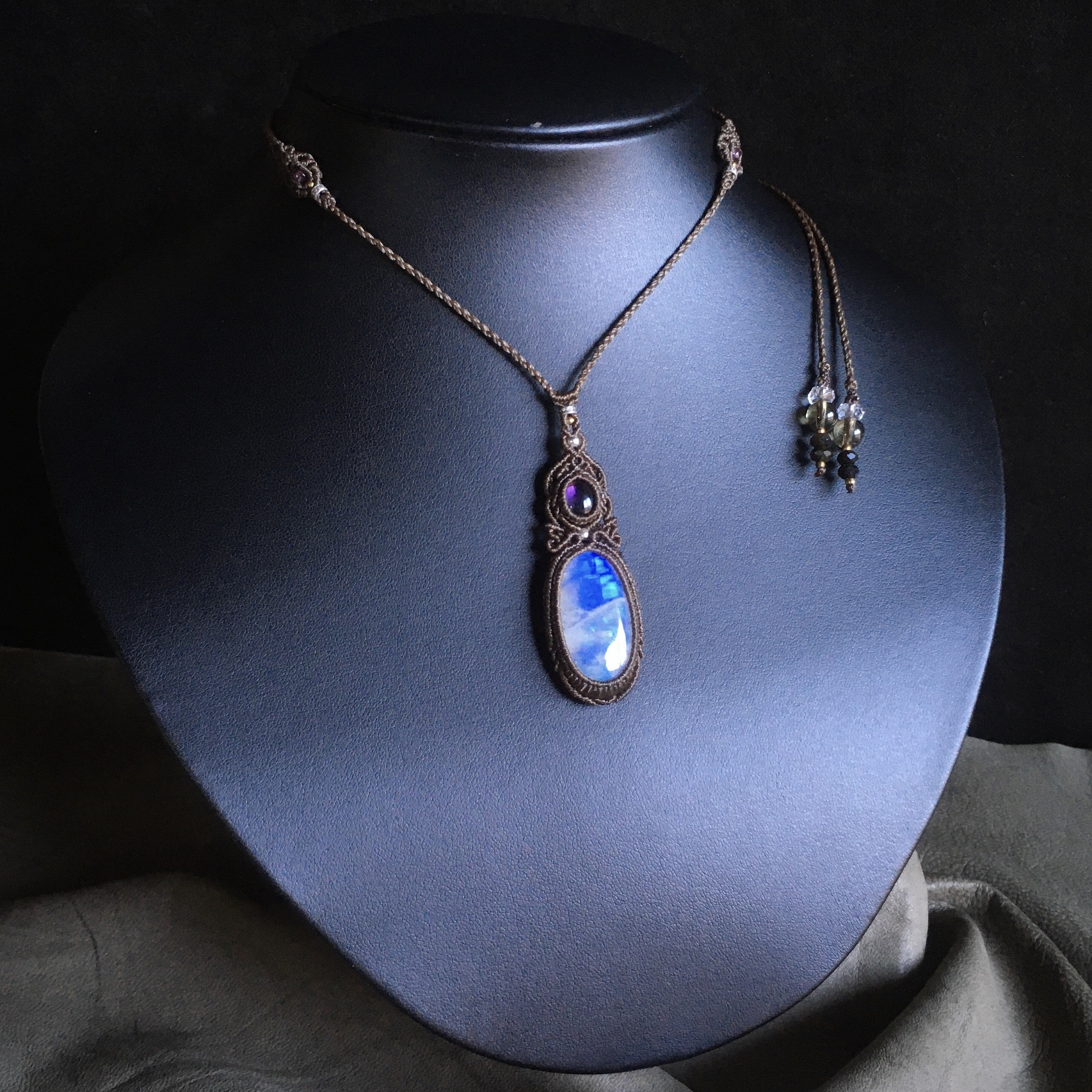 レインボームーンストーン アメジスト マクラメ ペンダント ネックレス