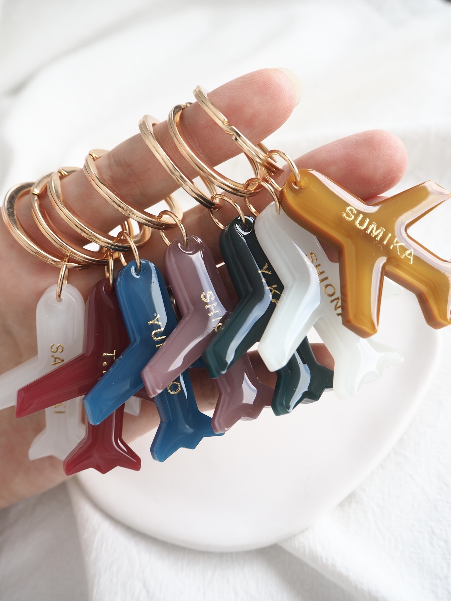 両面文字入れ可 全12色【飛行機チャーム】 ペア レジン バースデー