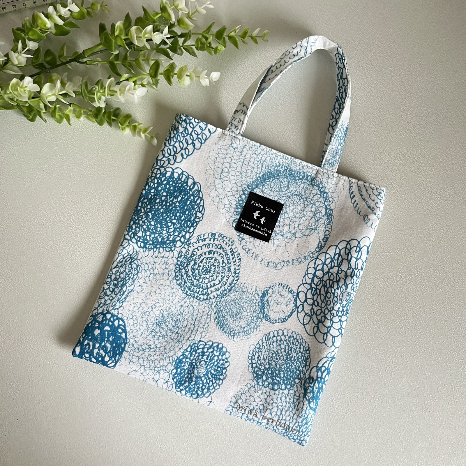 ミナペルホネン生地使用 パッチワークの小さなバッグ skip - 7beans